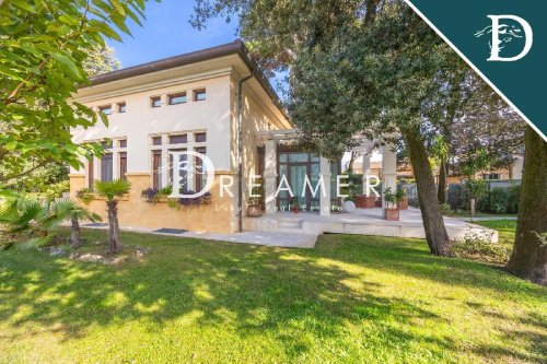 Villa en Camaiore