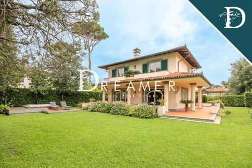 Villa à Forte dei Marmi