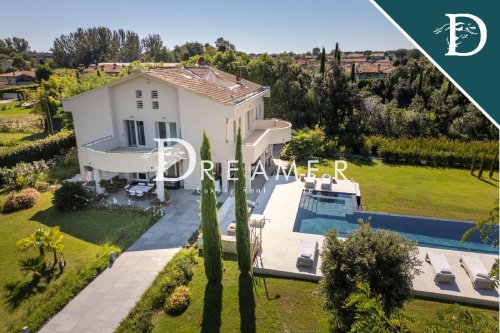 Villa à Forte dei Marmi