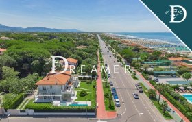 Villa à Forte dei Marmi