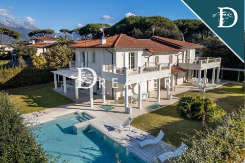 Villa à Forte dei Marmi