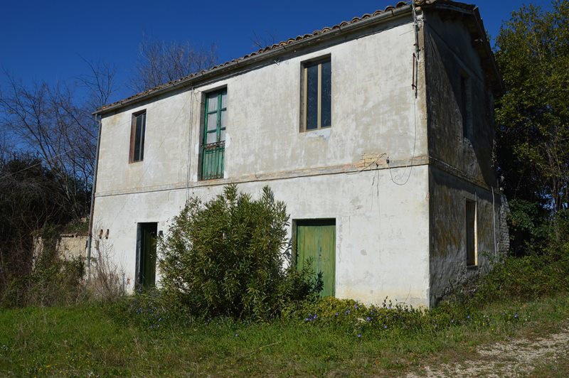 Klein huisje op het platteland in Giulianova