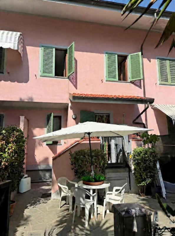 Casa adosada en Forte dei Marmi