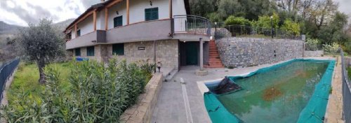 Villa in Diano Arentino