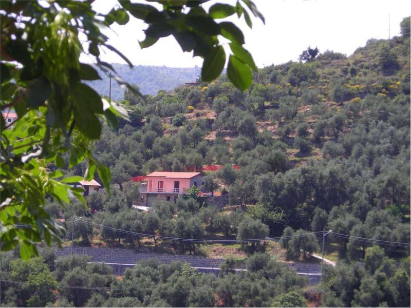 Casa indipendente a Villa Faraldi