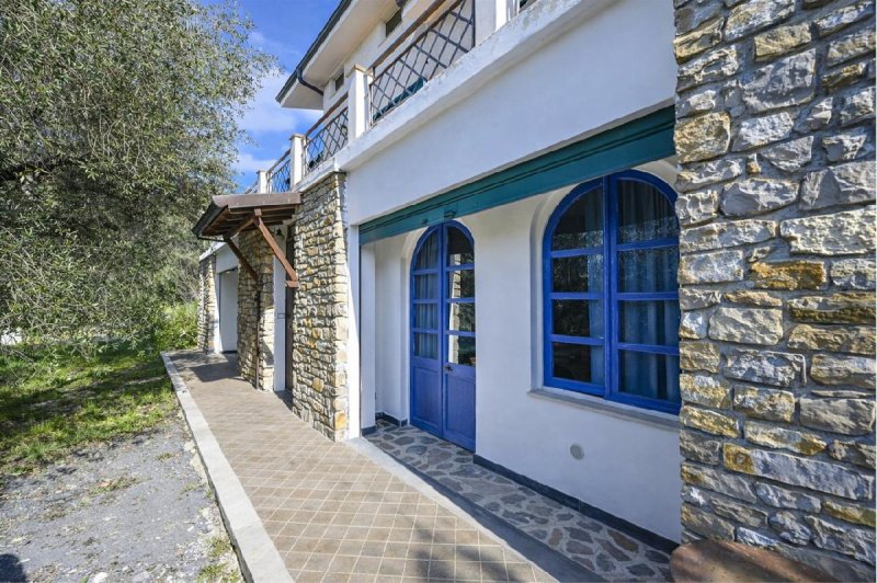 Villa in Imperia
