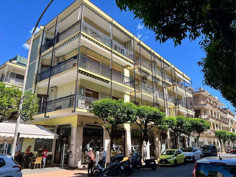 Apartamento em Diano Marina
