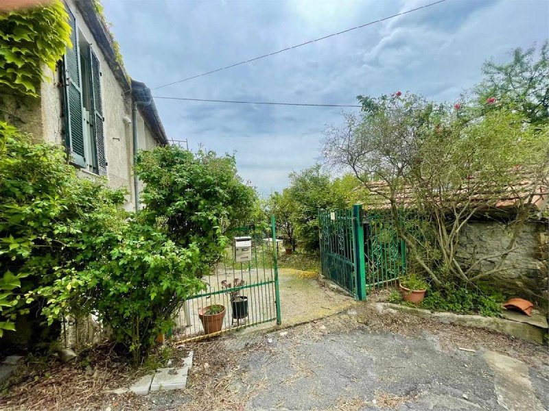 Особняк в Диано-Арентино