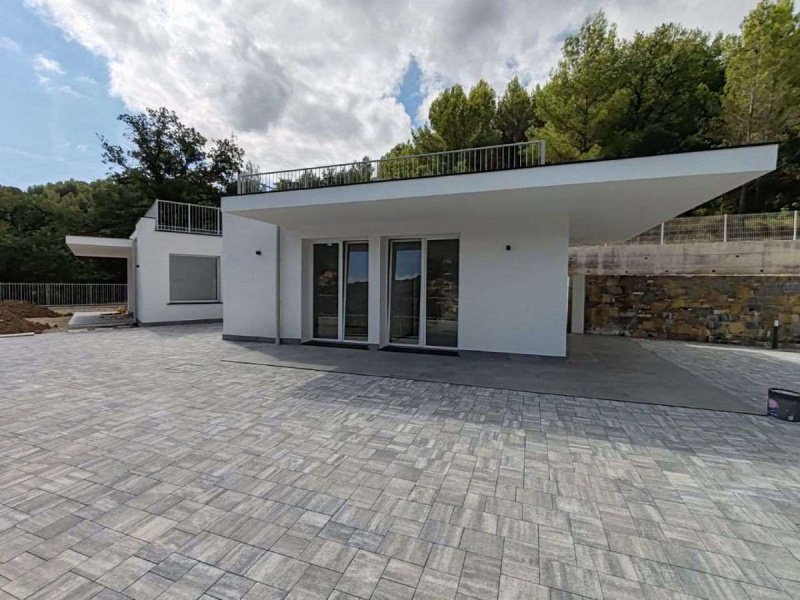 Вилла в Диано-Арентино