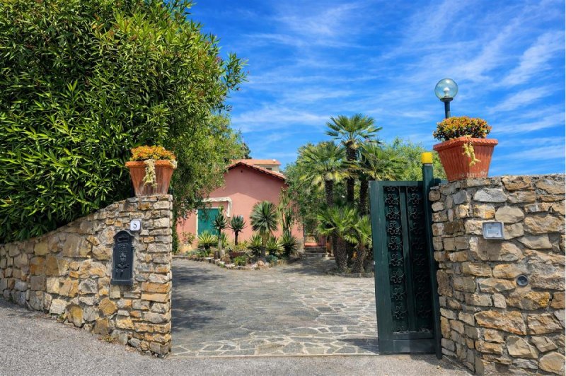 3 Bedrooms Villa for sale in Cervo [810151] | Gate-away®