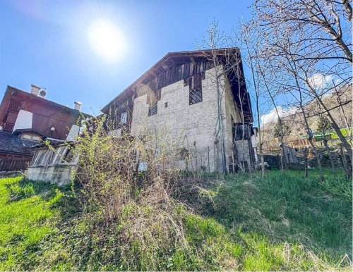 Chalet in Commezzadura
