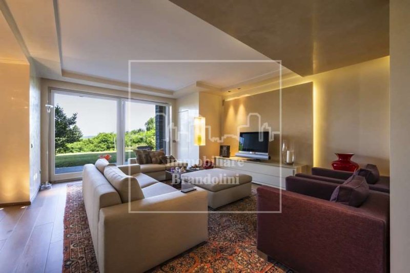 Apartamento em Varese