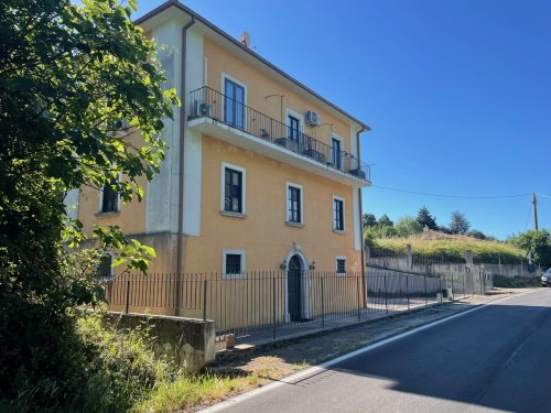 Studio appartement in Atina