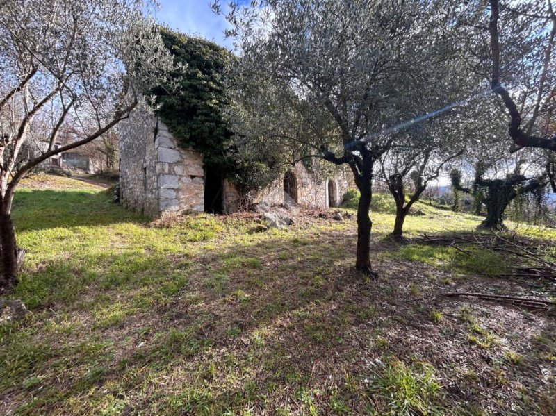 Maison de campagne à Atina