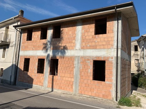 Semi-detached house in Villa Latina