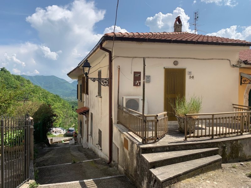 Casa semi indipendente a Settefrati