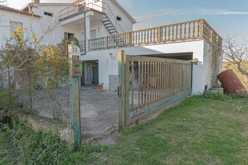 Half-vrijstaande woning in Tortoreto