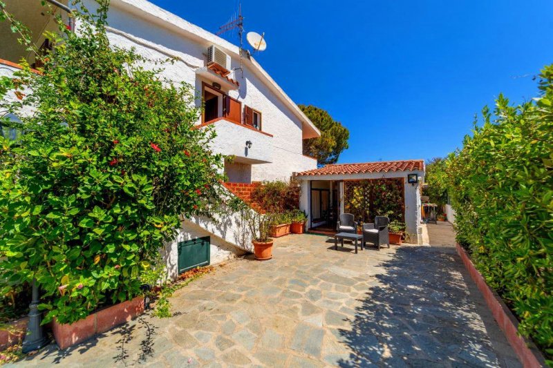 Casa semi-independiente en Budoni