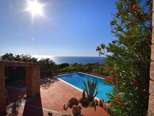 Detached house in Trinità d'Agultu e Vignola