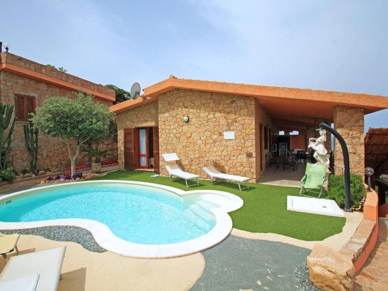 Vrijstaande woning in Trinità d'Agultu e Vignola