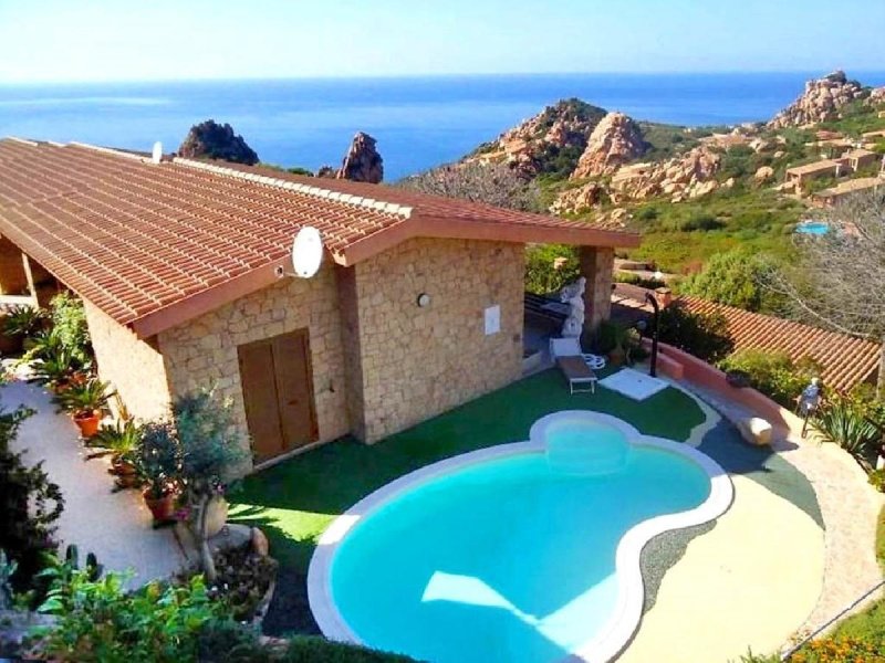 Vrijstaande woning in Trinità d'Agultu e Vignola
