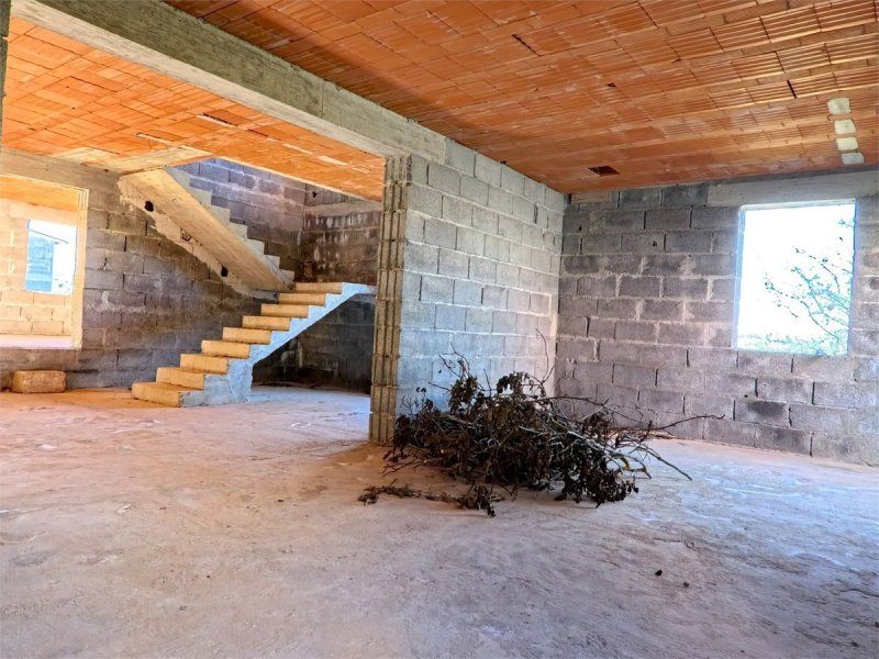 Vrijstaande woning in Pozzomaggiore