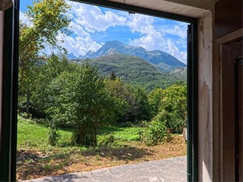 Casa geminada em Minucciano