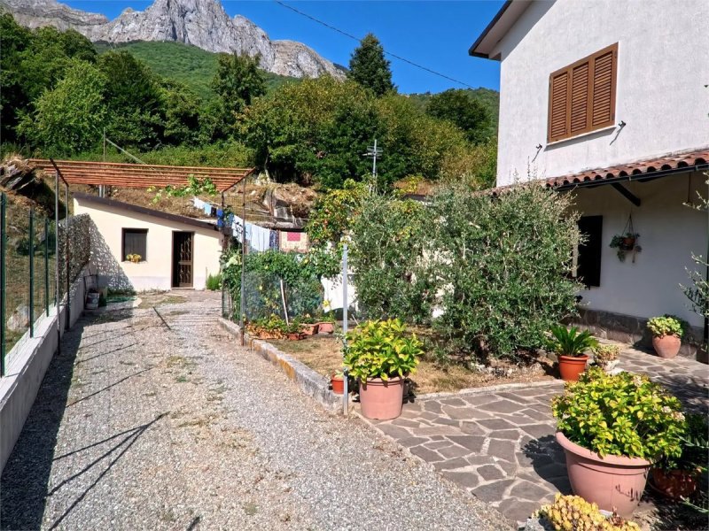 Appartamento a Vagli Sotto