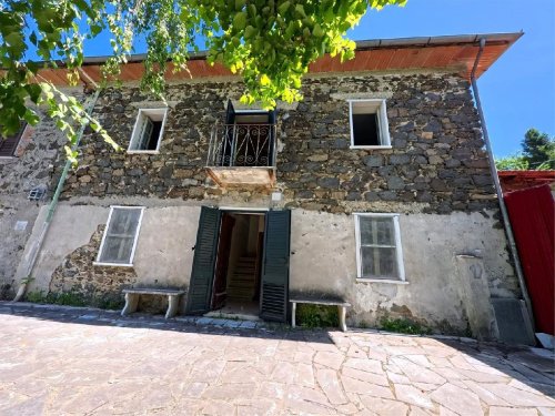 Casa geminada em Minucciano