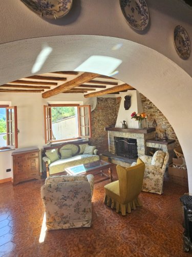 Vrijstaande woning in Buti