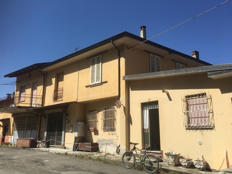 Casa de campo em Piozzano