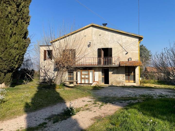 Casa semi-independiente en Montefalco