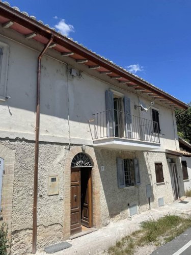 Country house in Preci