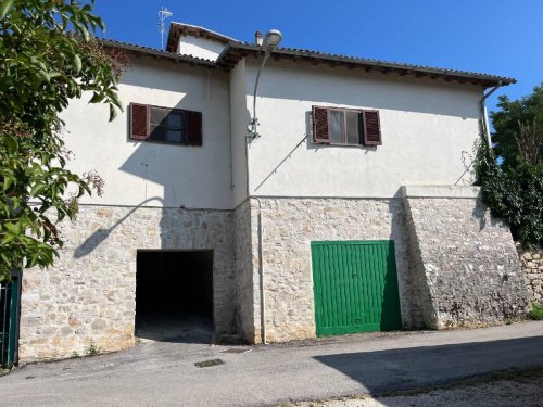 Casa semi indipendente a Cascia