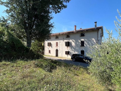 Semi-detached house in Gualdo Tadino