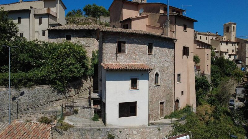 Semi-detached house in Cerreto di Spoleto