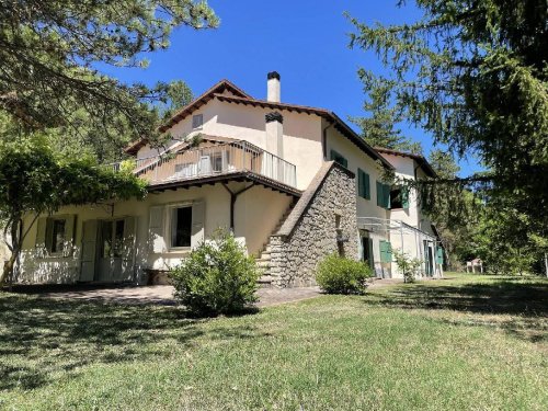 Country house in Preci