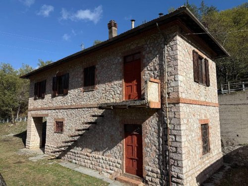 Moradia em Vallo di Nera