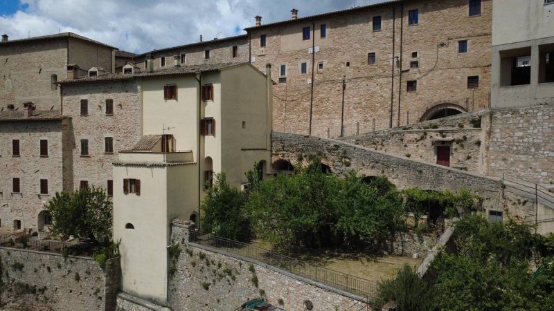 Semi-detached house in Cerreto di Spoleto