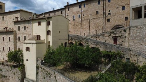 Semi-detached house in Cerreto di Spoleto
