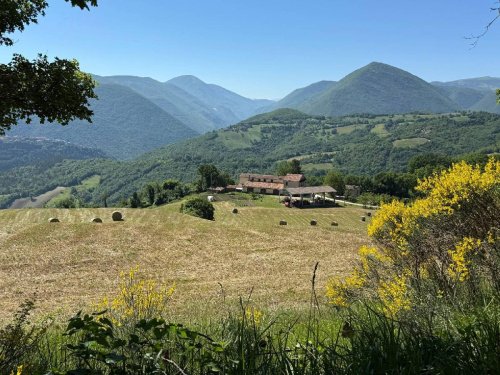 Country house in Cerreto di Spoleto
