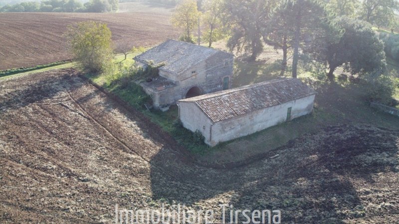 Casolare a Lubriano