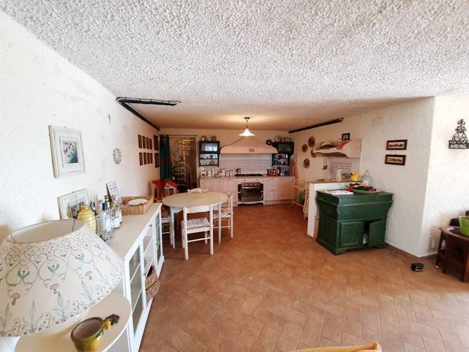 Casa indipendente a Castelraimondo