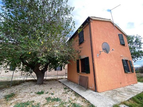 Casa indipendente a Treia