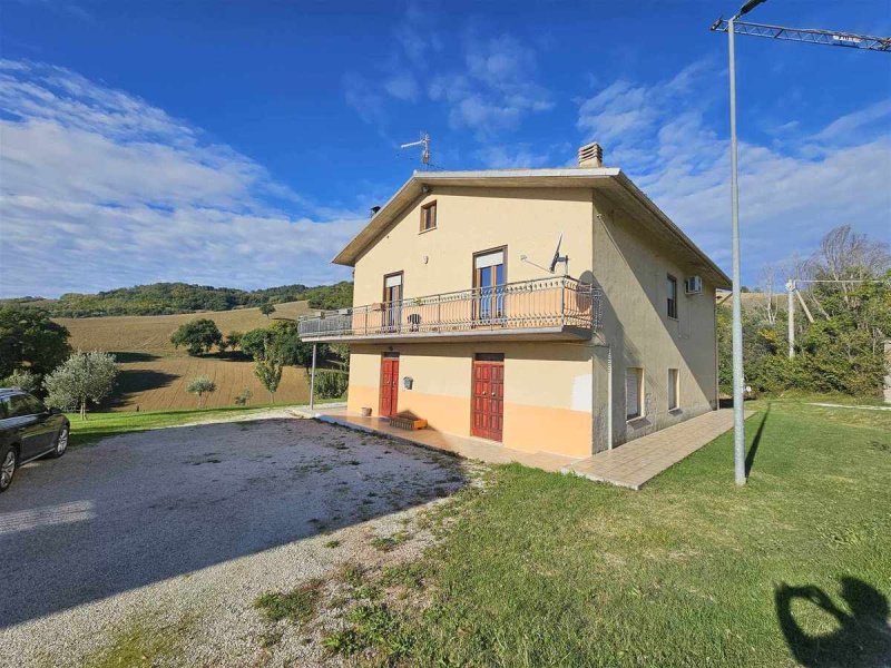 Detached house in San Severino Marche