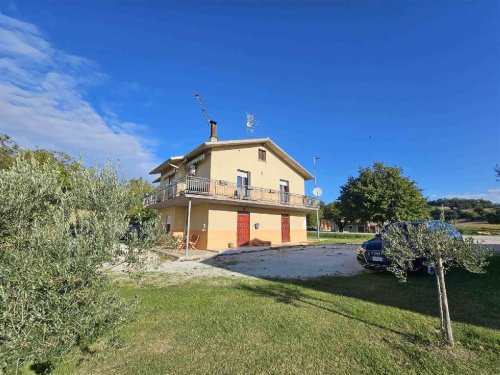 Detached house in San Severino Marche