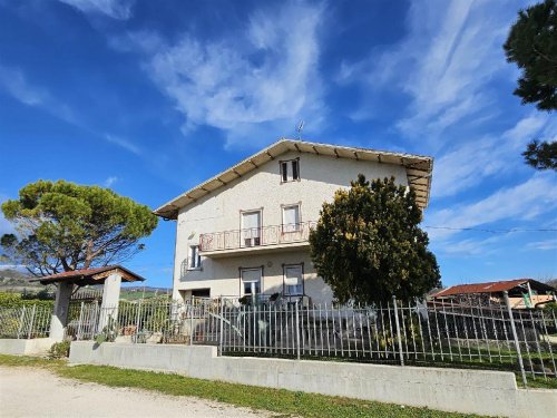 Maison individuelle à Treia