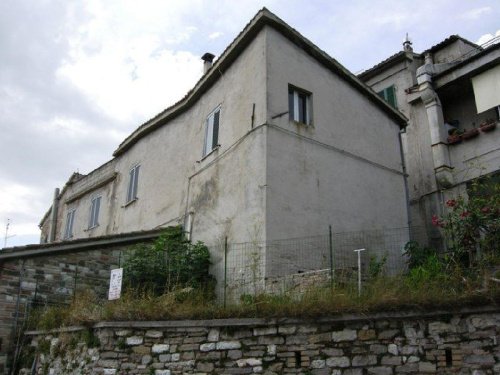 Semi-detached house in San Severino Marche