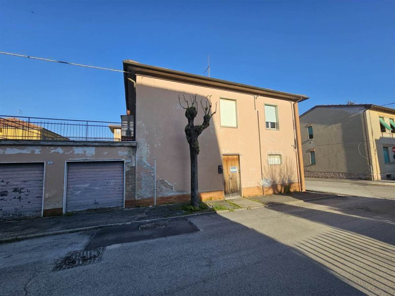 Casa indipendente a San Severino Marche