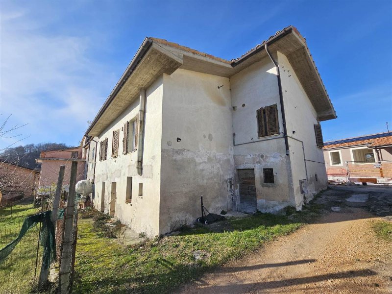Einfamilienhaus in San Severino Marche